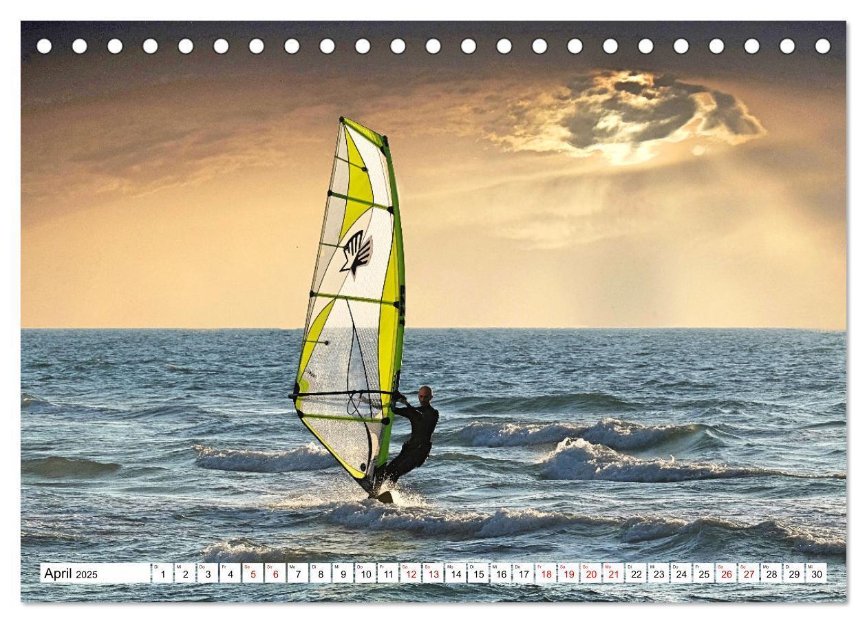 Bild: 9783383879128 | Funsport Windsurfen (Tischkalender 2025 DIN A5 quer), CALVENDO...