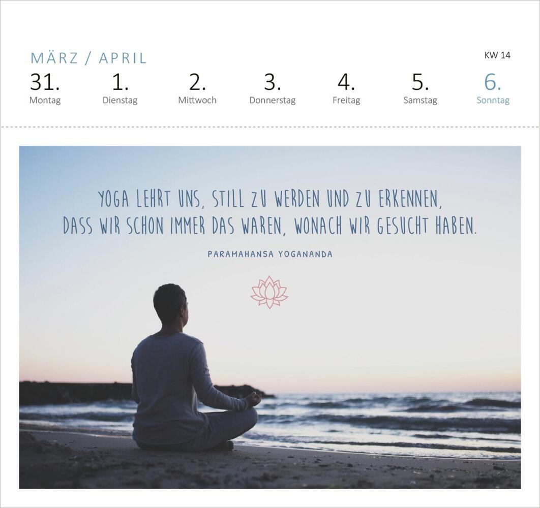 Bild: 4014489132868 | Postkartenkalender Einatmen. Austamen. Yoga. 2025 | Kalender | 108 S.