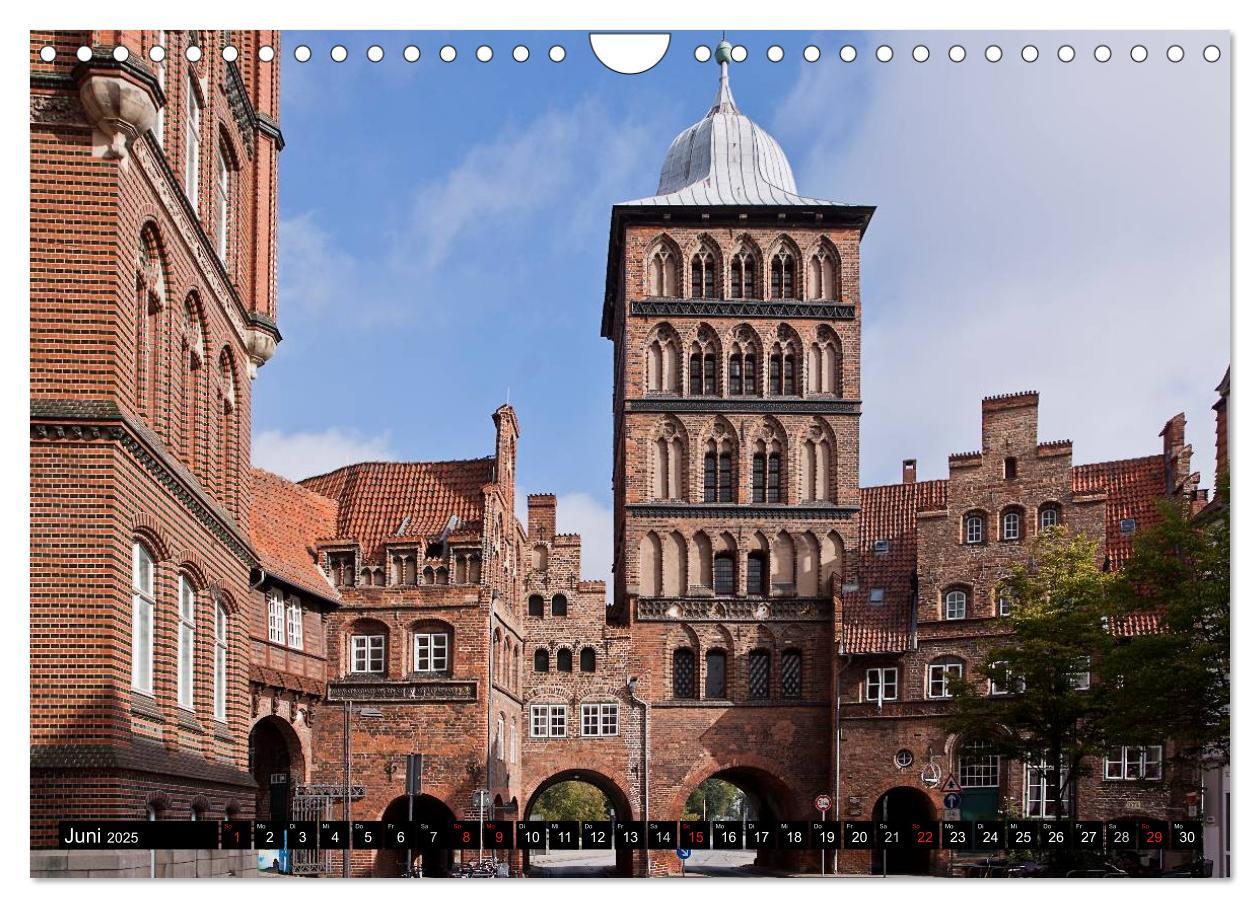 Bild: 9783435550074 | Ostseeperle Lübeck (Wandkalender 2025 DIN A4 quer), CALVENDO...