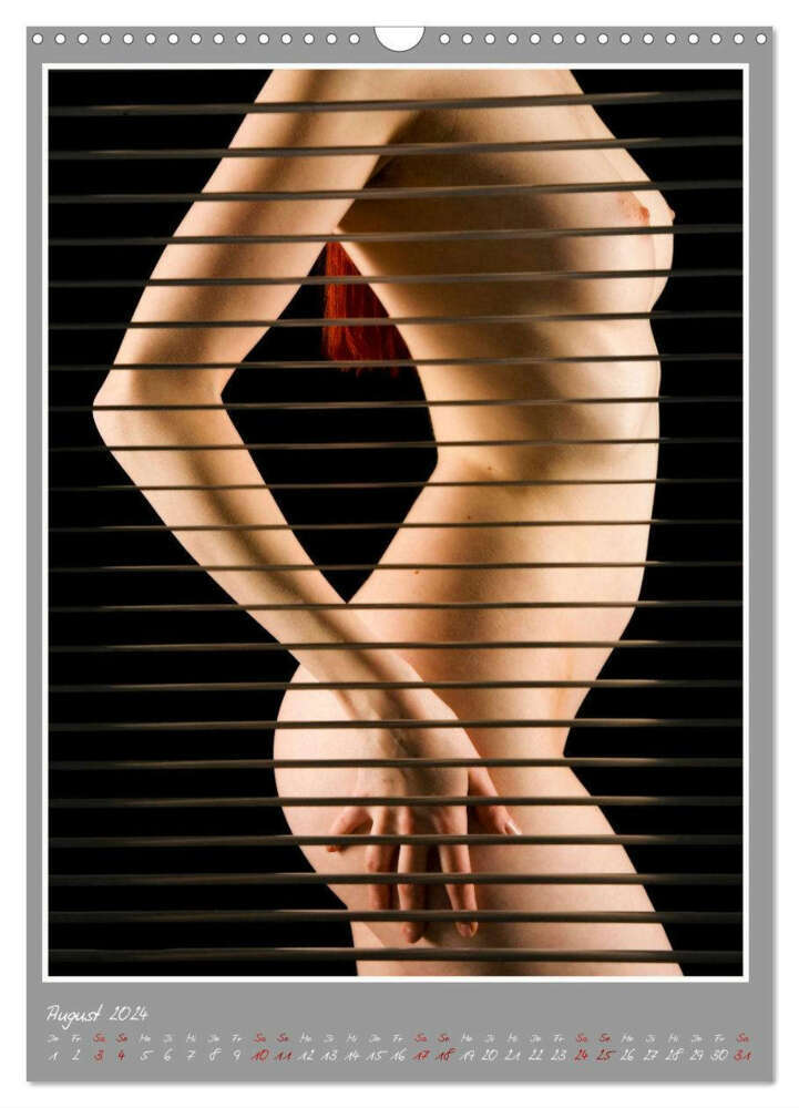 Bild: 9783675824201 | Ästhetische EROTIC Photographie (Wandkalender 2024 DIN A3 hoch),...