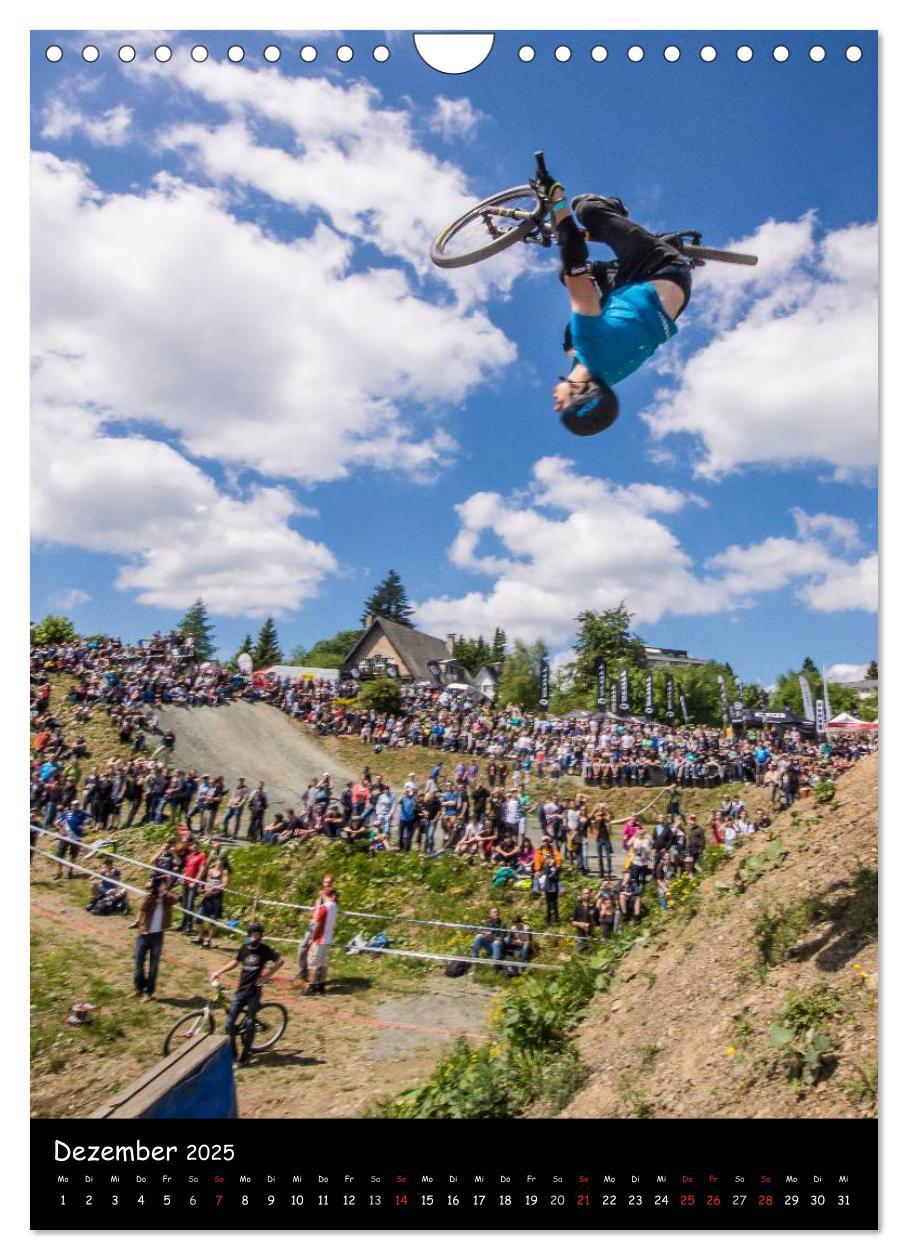 Bild: 9783457053652 | Slopestyle Extrembiking (Wandkalender 2025 DIN A4 hoch), CALVENDO...