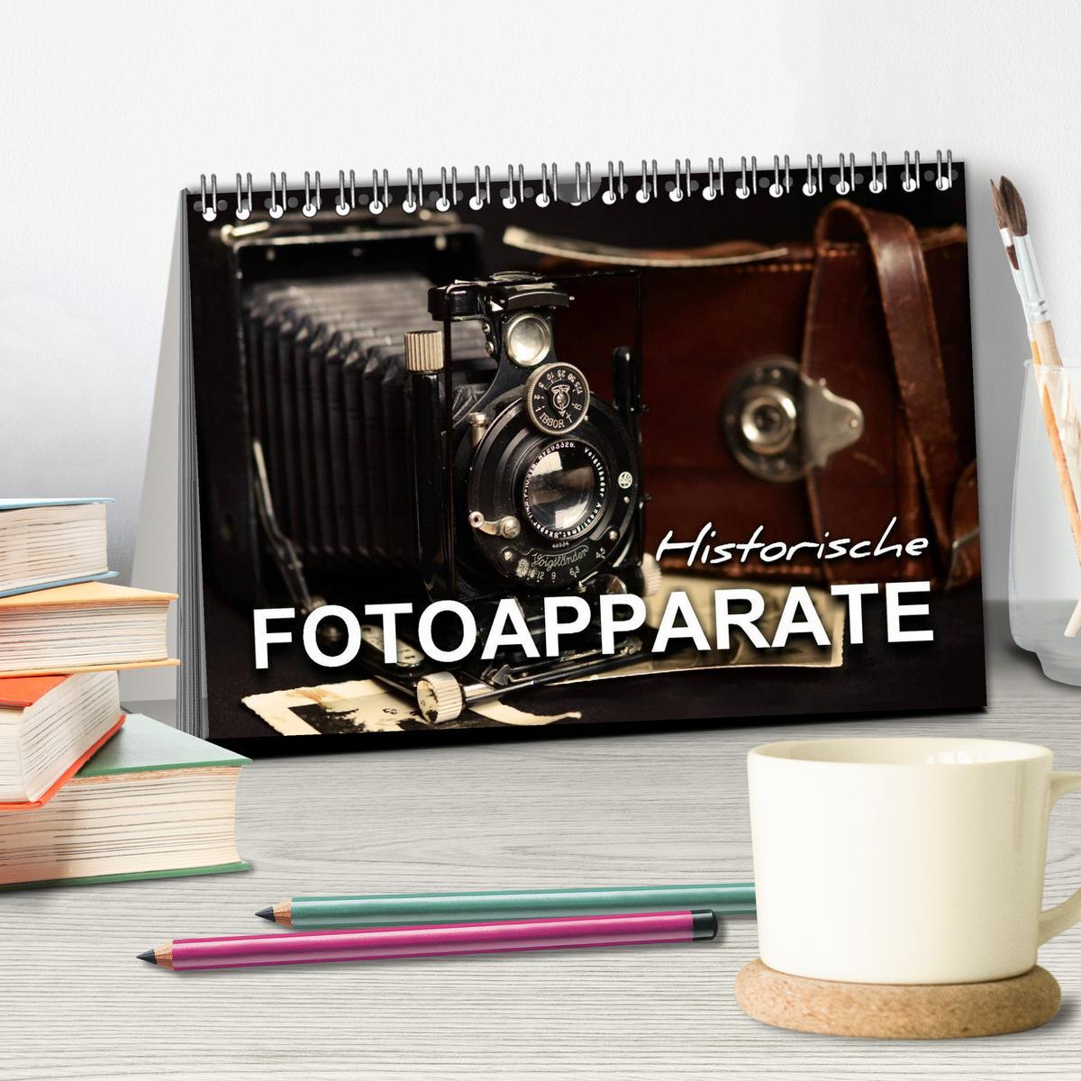 Bild: 9783435564194 | Historische Fotoapparate (Tischkalender 2025 DIN A5 quer), CALVENDO...