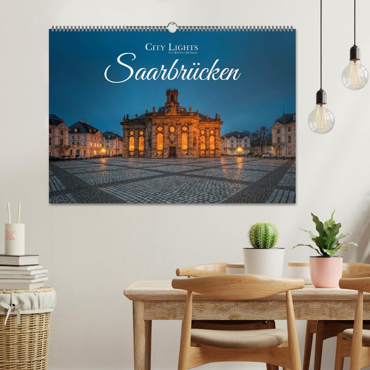 Bild: 9783435320516 | City Lights Saarbrücken (Wandkalender 2025 DIN A2 quer), CALVENDO...