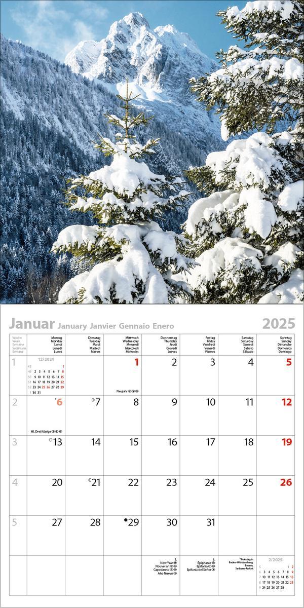 Bild: 9783731875567 | Alpen 2025 | Broschürenkalender mit Ferienterminen. Format: 30 x 30 cm