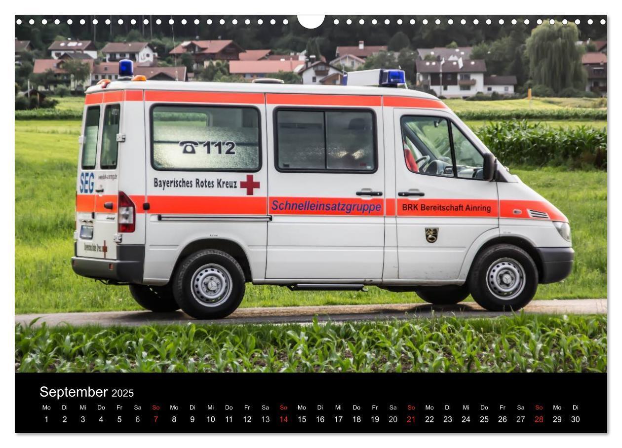 Bild: 9783435768998 | Einsatzfahrzeuge - Bayern (Wandkalender 2025 DIN A3 quer), CALVENDO...