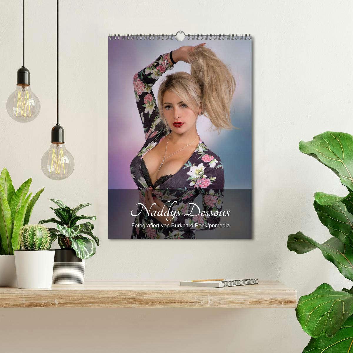 Bild: 9783435957019 | Naddys Dessous (Wandkalender 2025 DIN A3 hoch), CALVENDO...