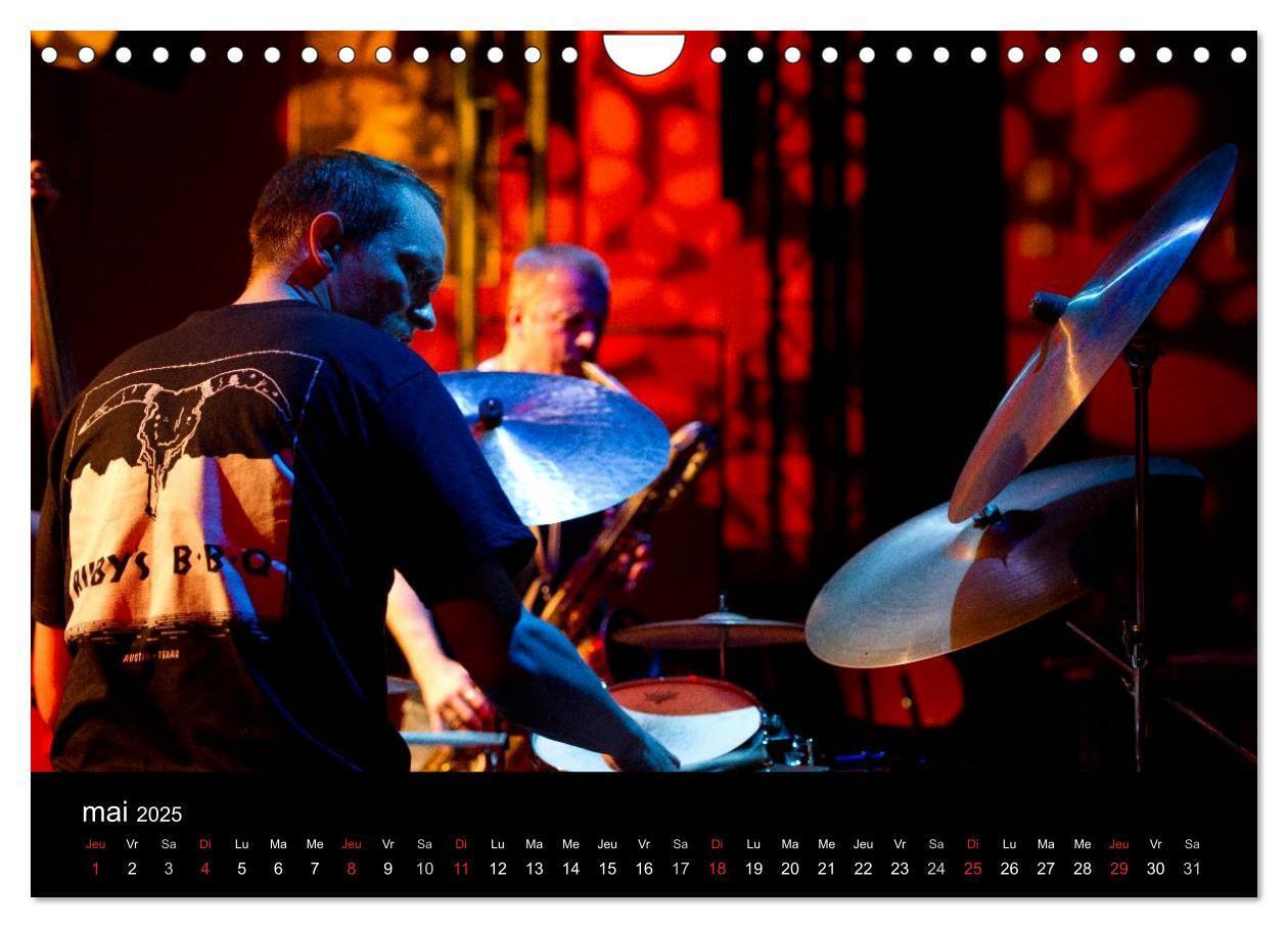 Bild: 9781325964840 | Jazz drums (Calendrier mural 2025 DIN A4 vertical), CALVENDO...