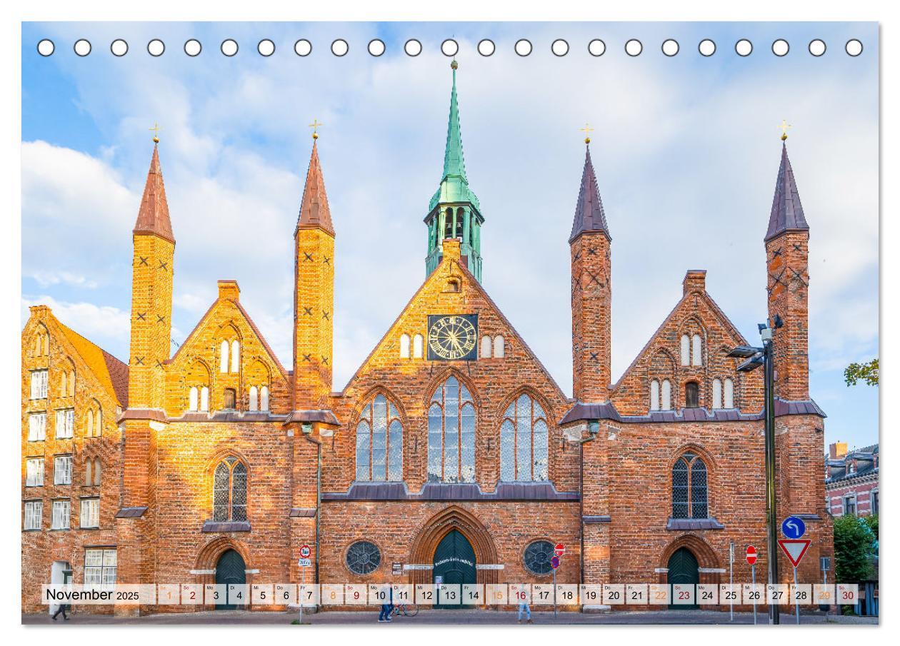 Bild: 9783383902031 | Lübeck Impressionen (Tischkalender 2025 DIN A5 quer), CALVENDO...