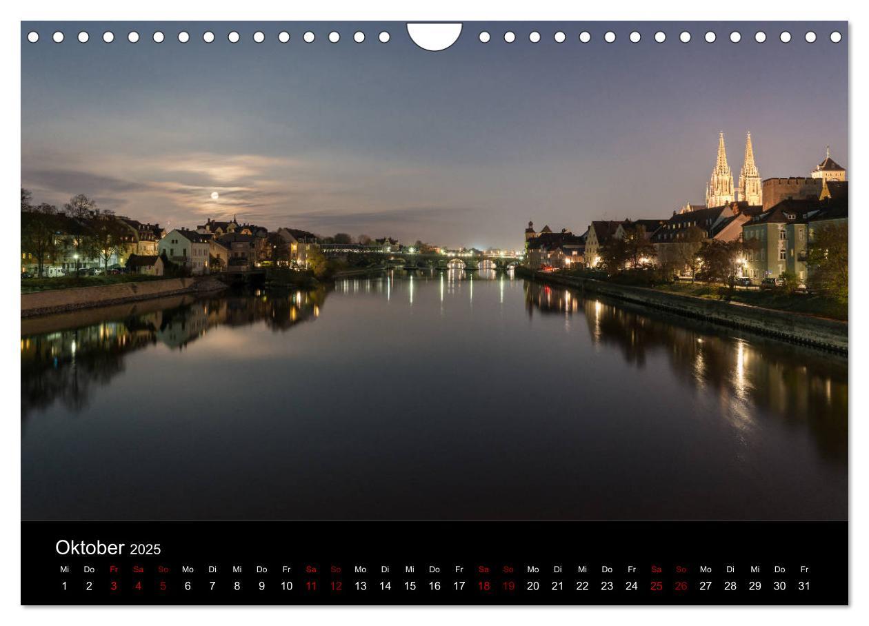 Bild: 9783435384563 | Regensburg bei Nacht (Wandkalender 2025 DIN A4 quer), CALVENDO...