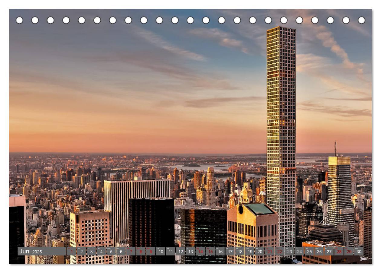 Bild: 9783435366941 | New York City Vibes (Tischkalender 2025 DIN A5 quer), CALVENDO...