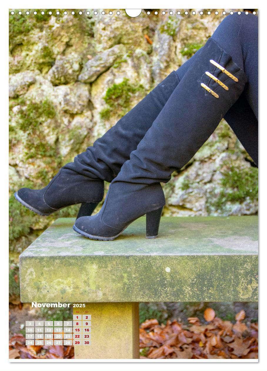 Bild: 9783435970957 | Stiefel und High Heels im Herbst (Wandkalender 2025 DIN A3 hoch),...