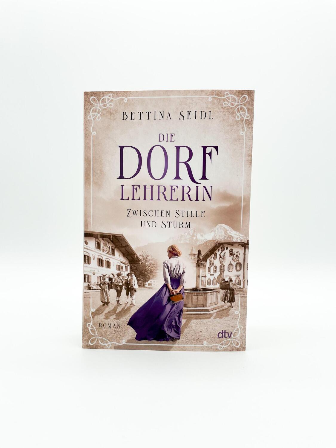 Bild: 9783423220279 | Die Dorflehrerin | Bettina Seidl | Taschenbuch | 432 S. | Deutsch