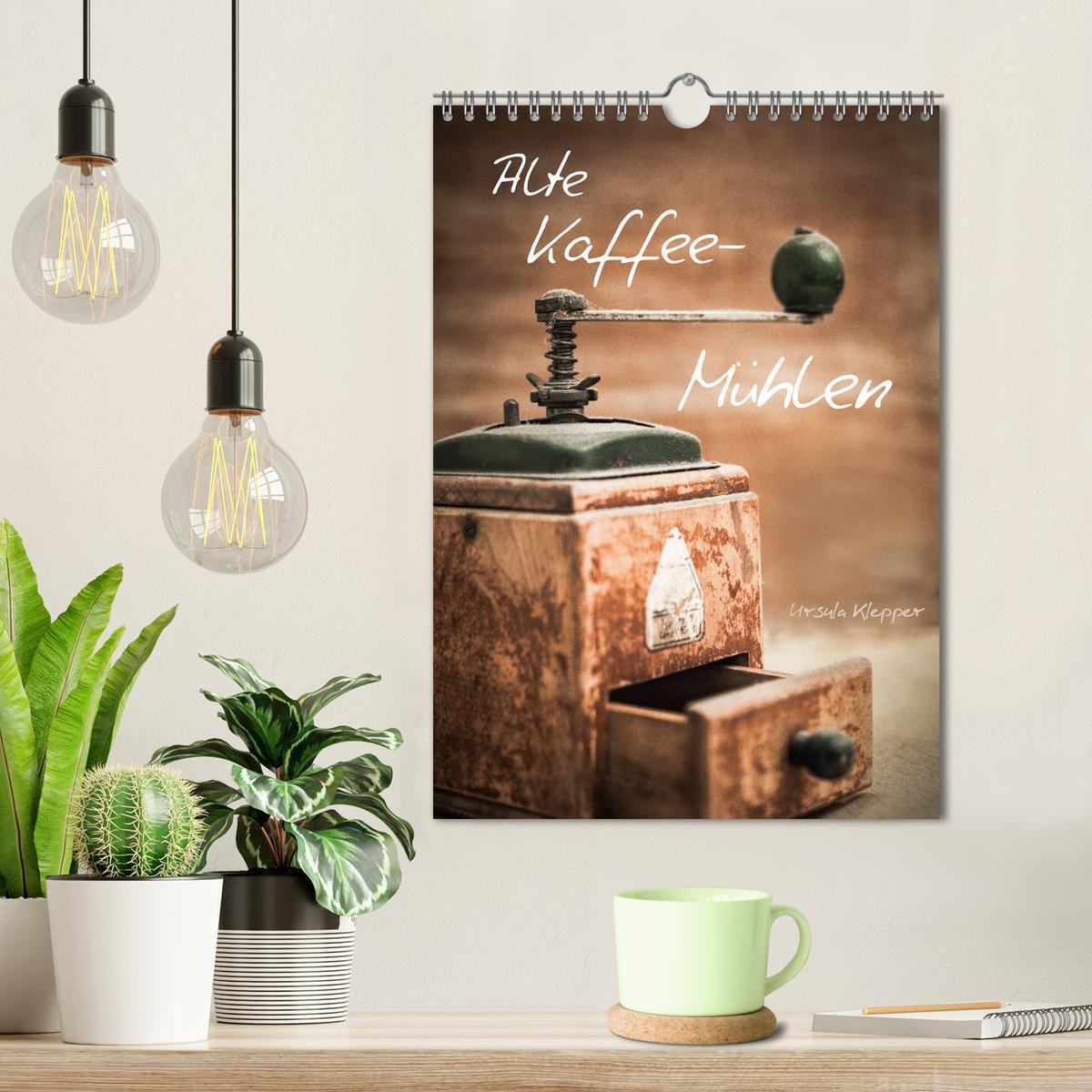 Bild: 9783457048665 | Alte Kaffeemühlen (Wandkalender 2025 DIN A4 hoch), CALVENDO...