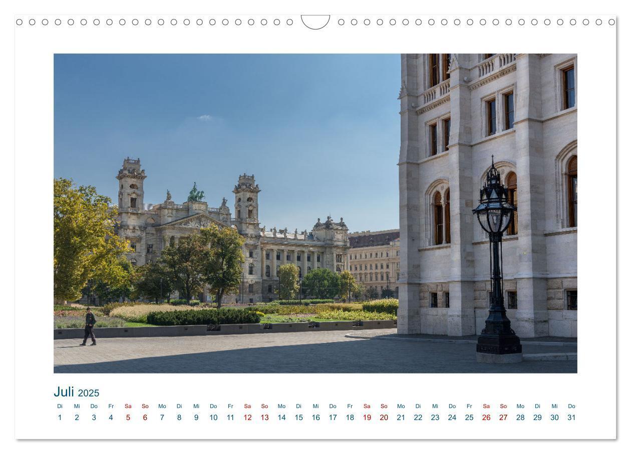 Bild: 9783383816192 | Budapest: zwischen Parlamentsgebäude und Burgpalast (Wandkalender...