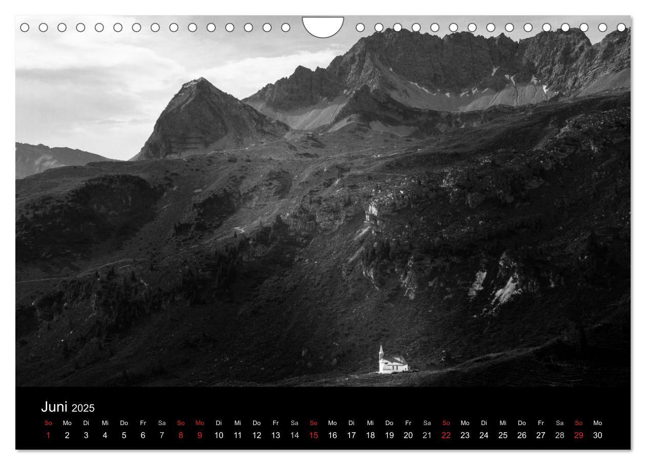 Bild: 9783435660377 | BERGE IN SCHWARZ WEISS (Wandkalender 2025 DIN A4 quer), CALVENDO...