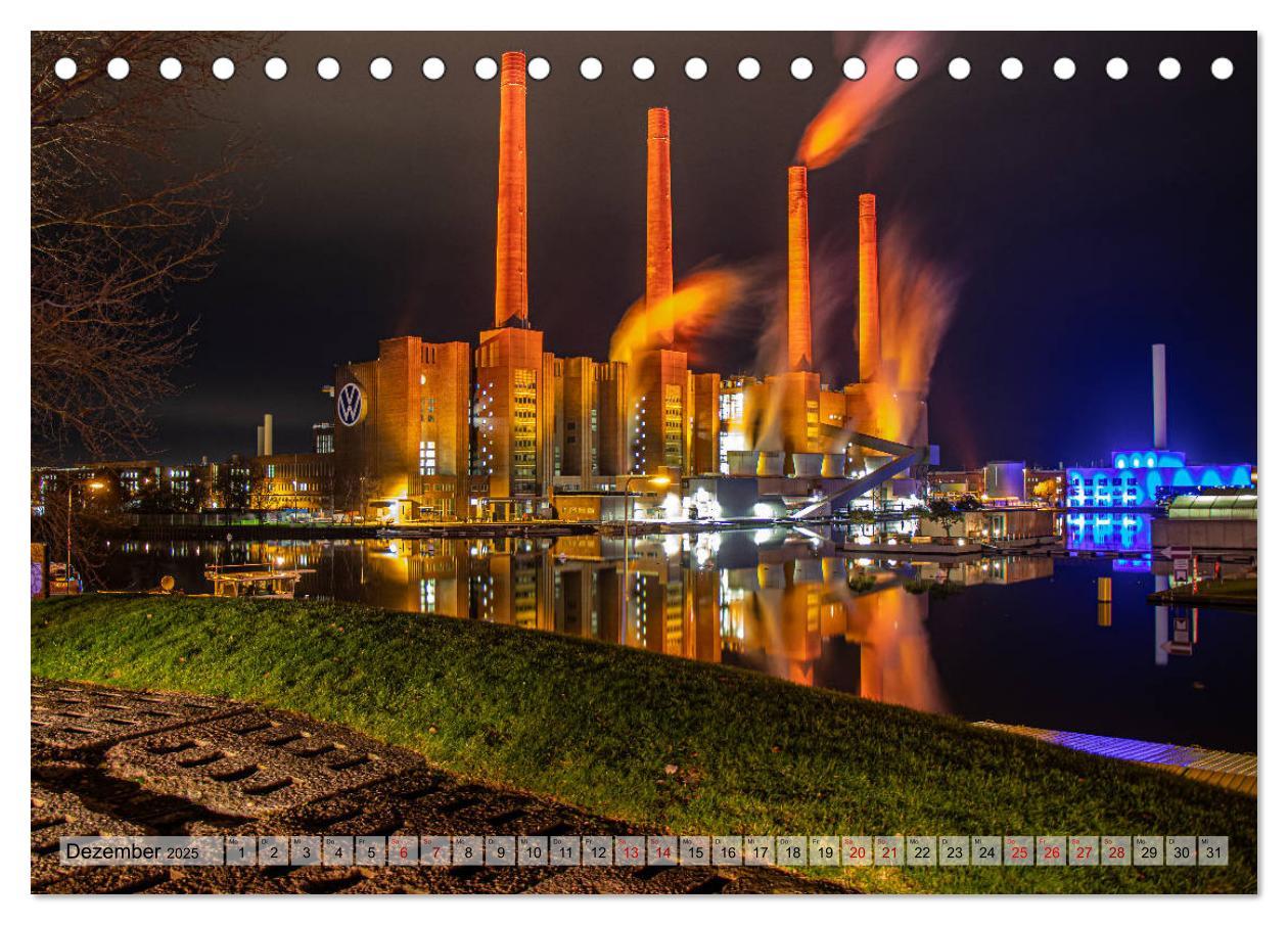 Bild: 9783435132140 | Wolfsburg - mehr als graue Industrie. (Tischkalender 2025 DIN A5...