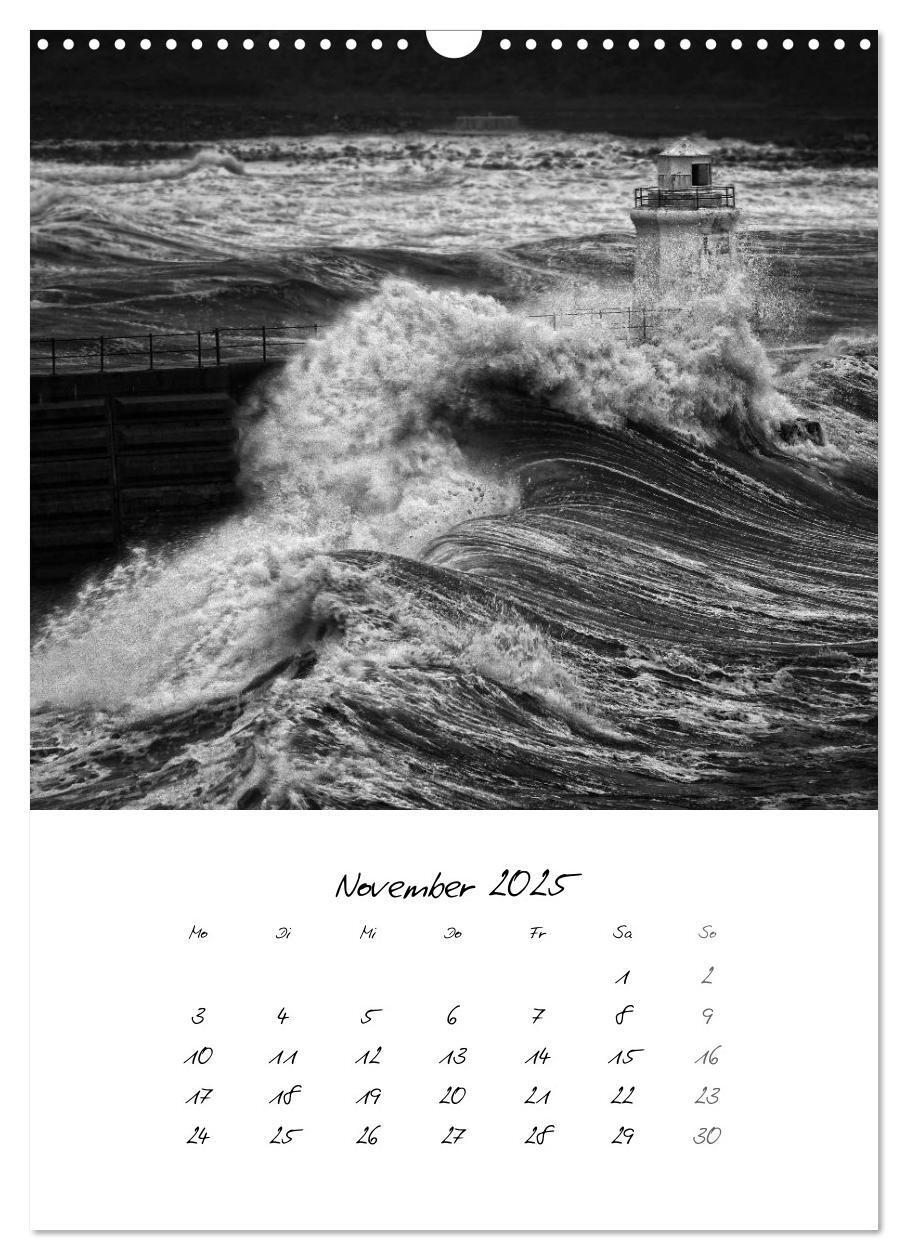 Bild: 9783457048818 | Schottland Monochrom (Wandkalender 2025 DIN A3 hoch), CALVENDO...