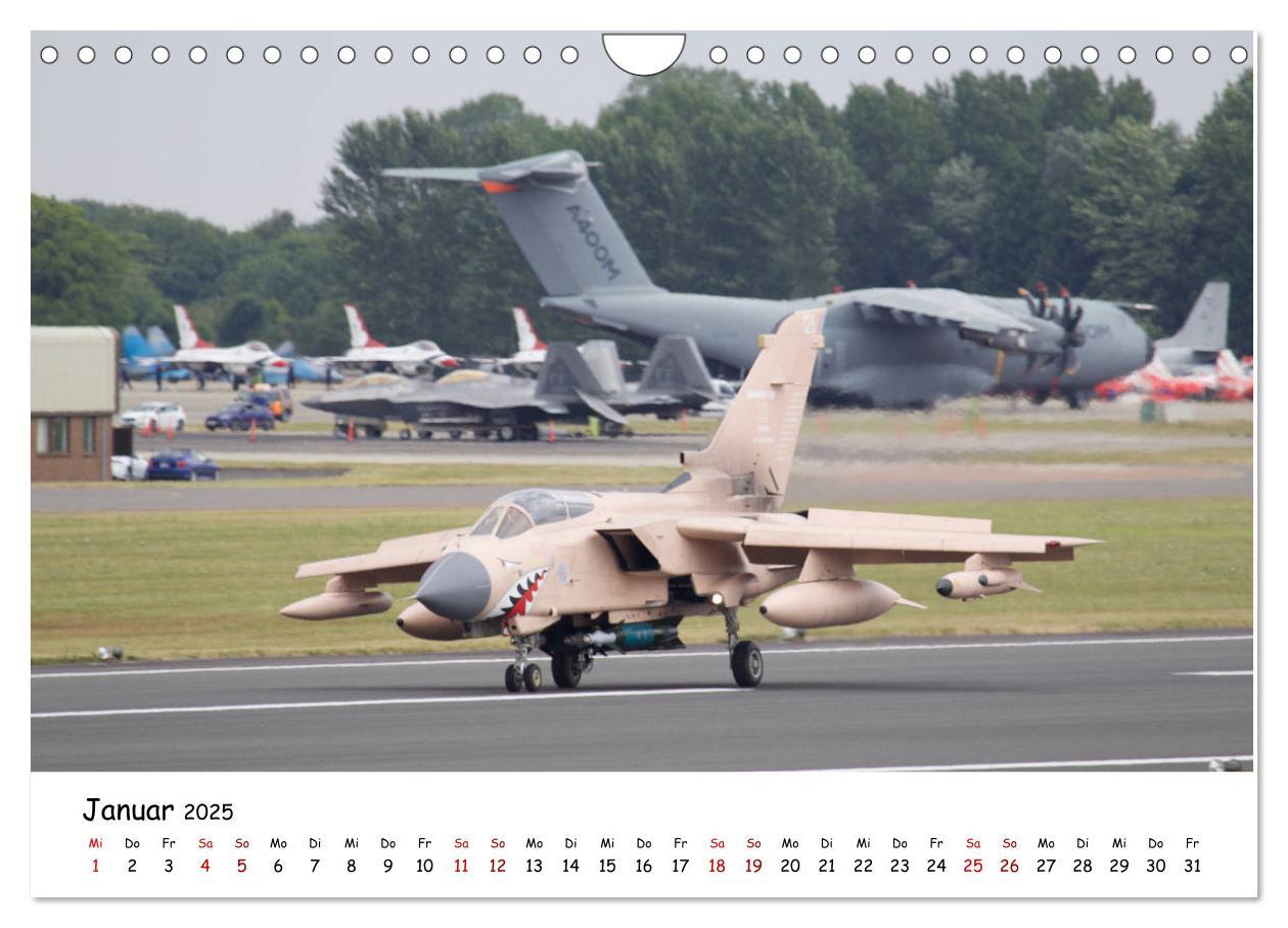 Bild: 9783435349746 | Militärjets Panavia Tornado (Wandkalender 2025 DIN A4 quer),...