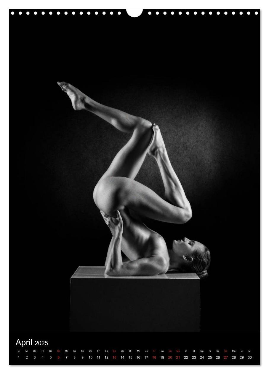 Bild: 9783435970247 | BODY SCULPTURE (Wandkalender 2025 DIN A3 hoch), CALVENDO...