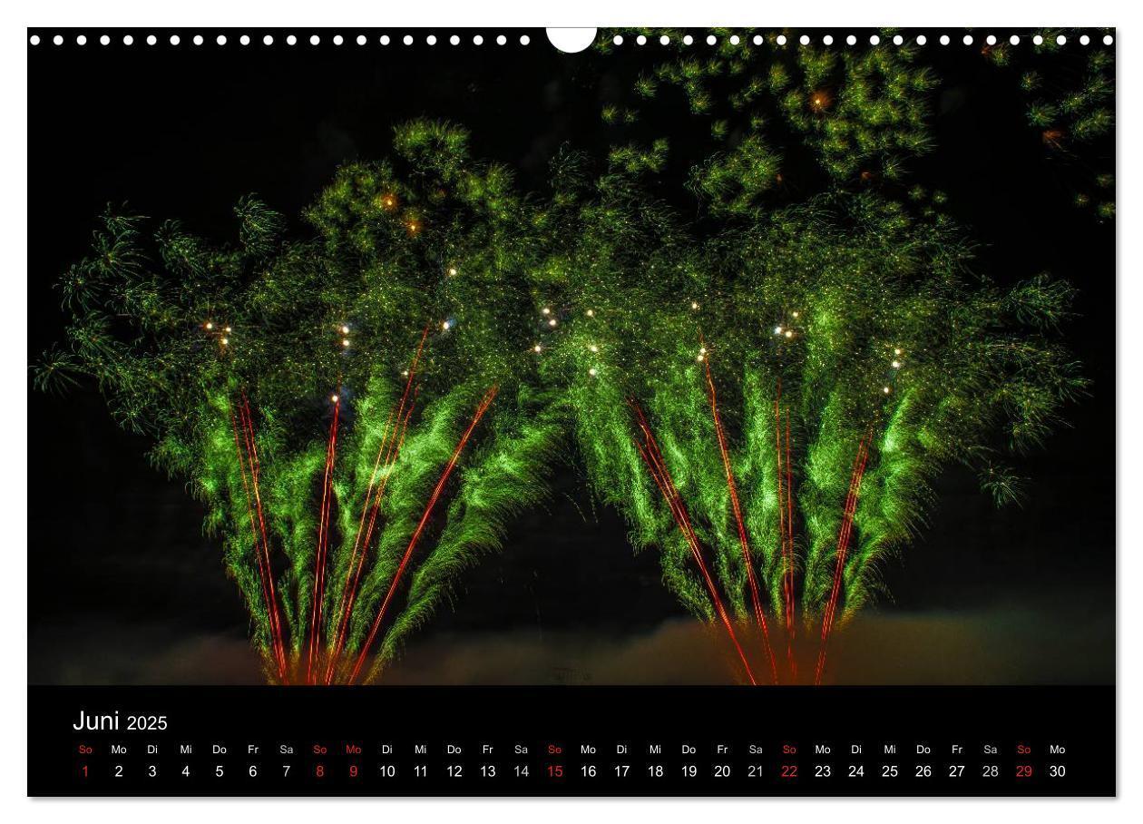 Bild: 9783435837595 | Das Feuerwerk (Wandkalender 2025 DIN A3 quer), CALVENDO Monatskalender