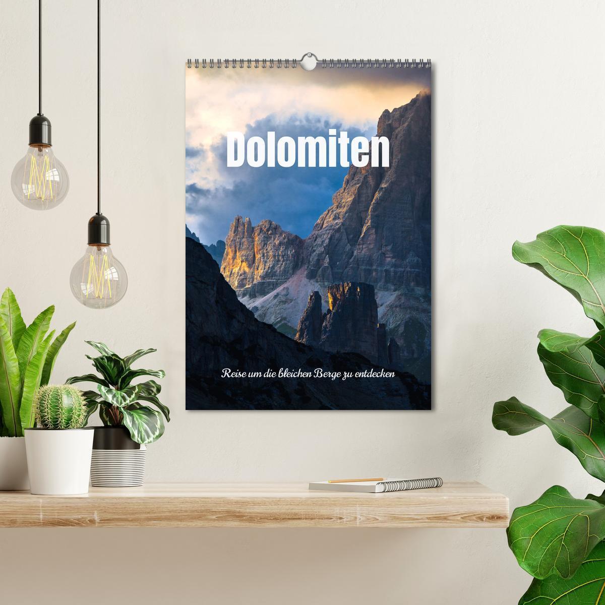 Bild: 9783435919789 | Dolomiten - Reise um die bleichen Berge zu entdecken (Wandkalender...