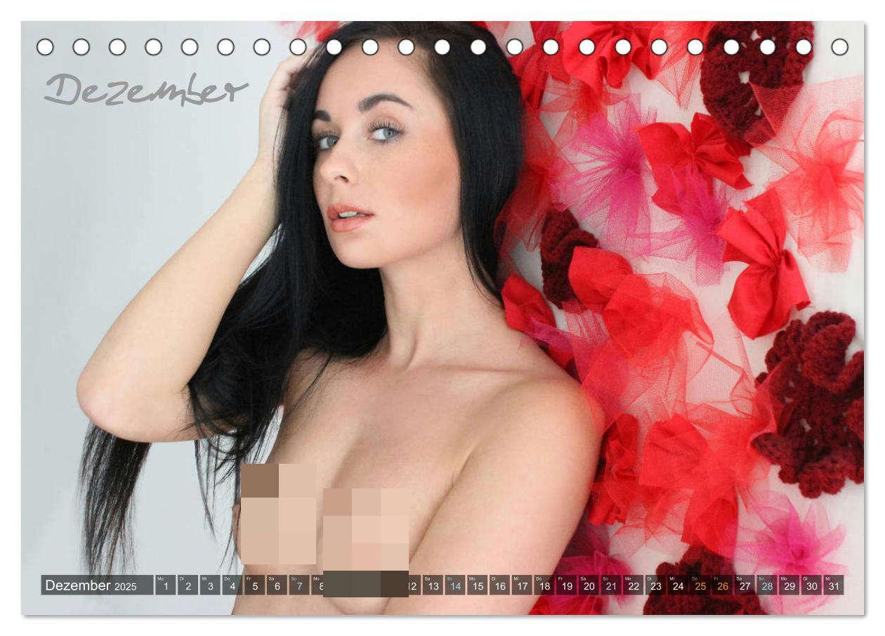 Bild: 9783435142576 | Erotik Fotoart Close Up Girls (Tischkalender 2025 DIN A5 quer),...