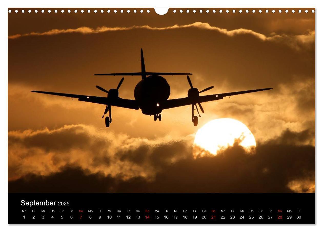 Bild: 9783435507221 | Faszination Fliegerei (Wandkalender 2025 DIN A3 quer), CALVENDO...