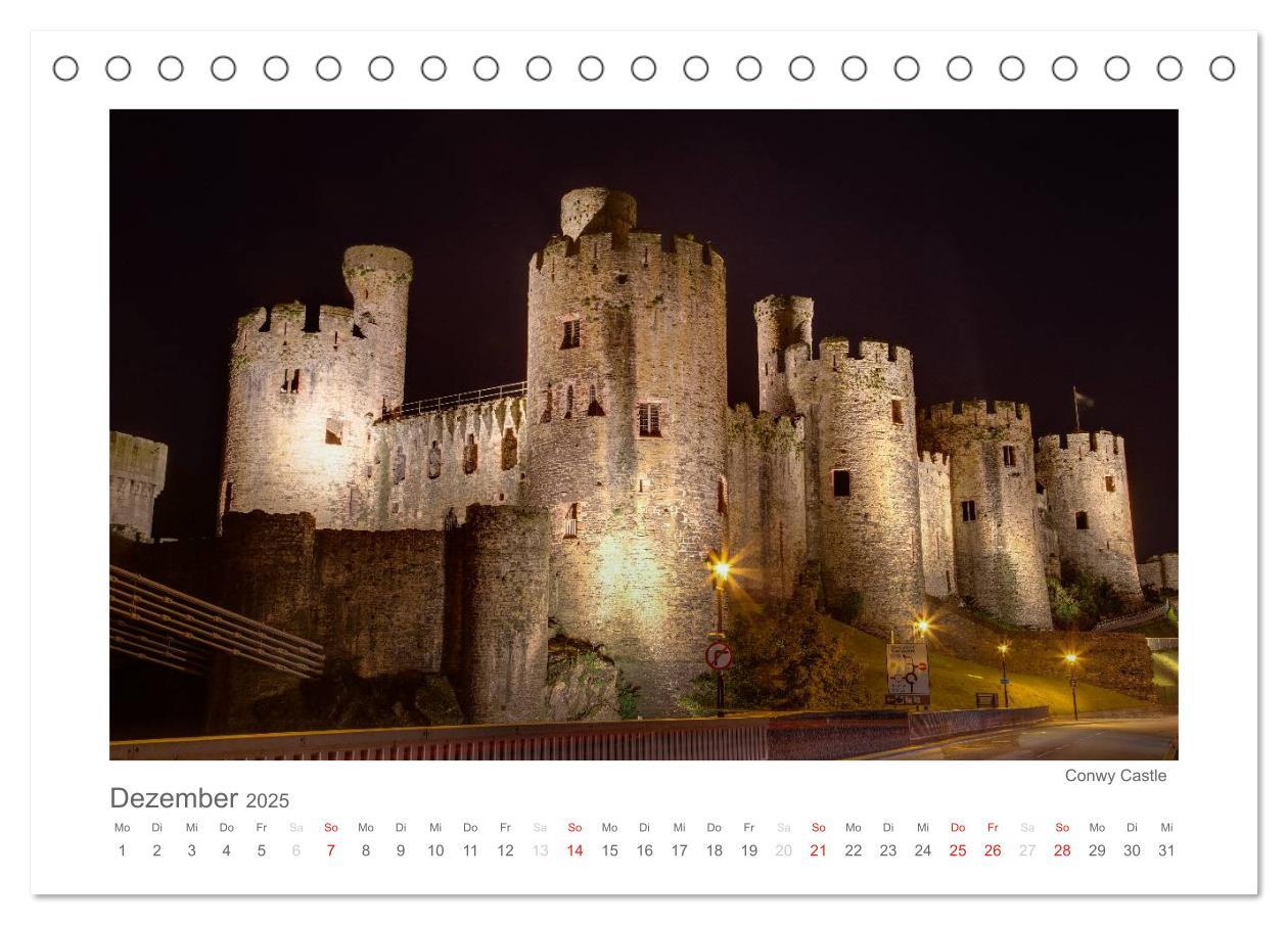 Bild: 9783435765782 | Eine Reise durch Wales (Tischkalender 2025 DIN A5 quer), CALVENDO...