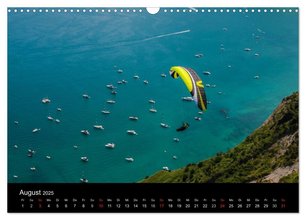 Bild: 9783435630936 | Paragliding - zwischen Himmel und Erde (Wandkalender 2025 DIN A3...