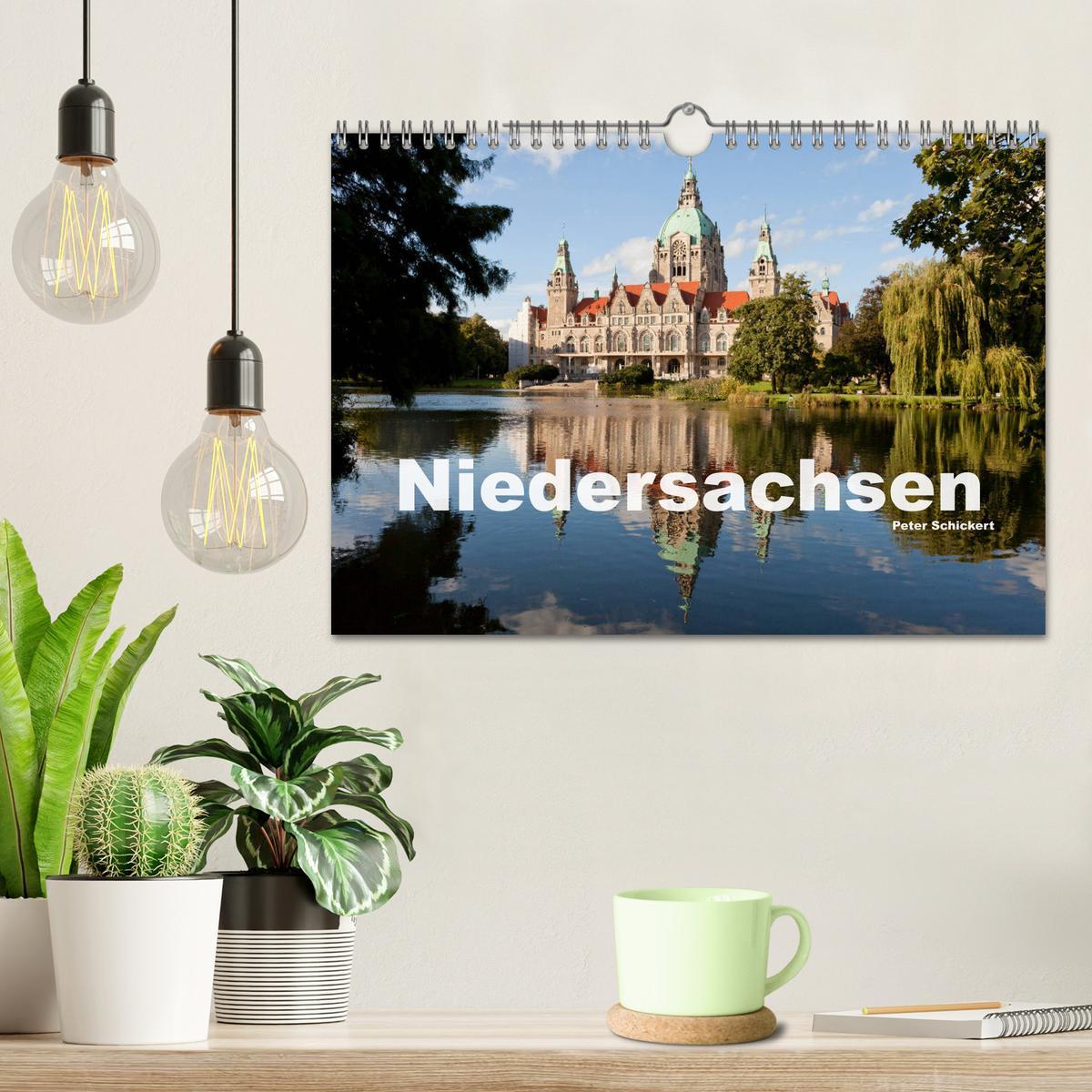 Bild: 9783435569533 | Niedersachsen (Wandkalender 2025 DIN A4 quer), CALVENDO Monatskalender