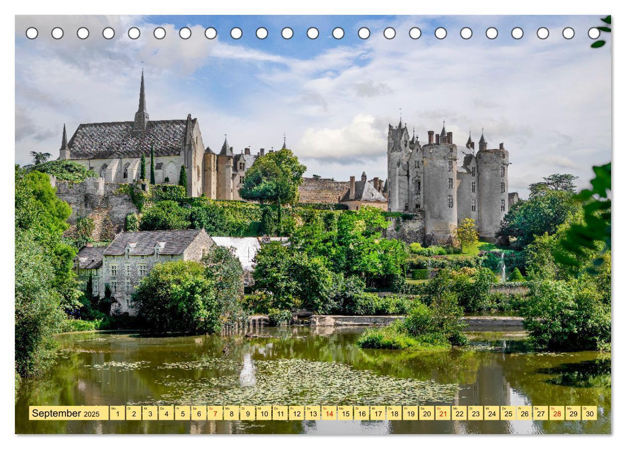 Bild: 9783383800429 | Châteaux. Im Tal der Loire (Tischkalender 2025 DIN A5 quer),...