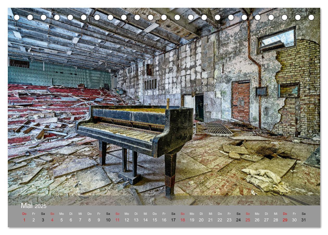 Bild: 9783435167586 | Tschernobyl - In der Sperrzone (Tischkalender 2025 DIN A5 quer),...