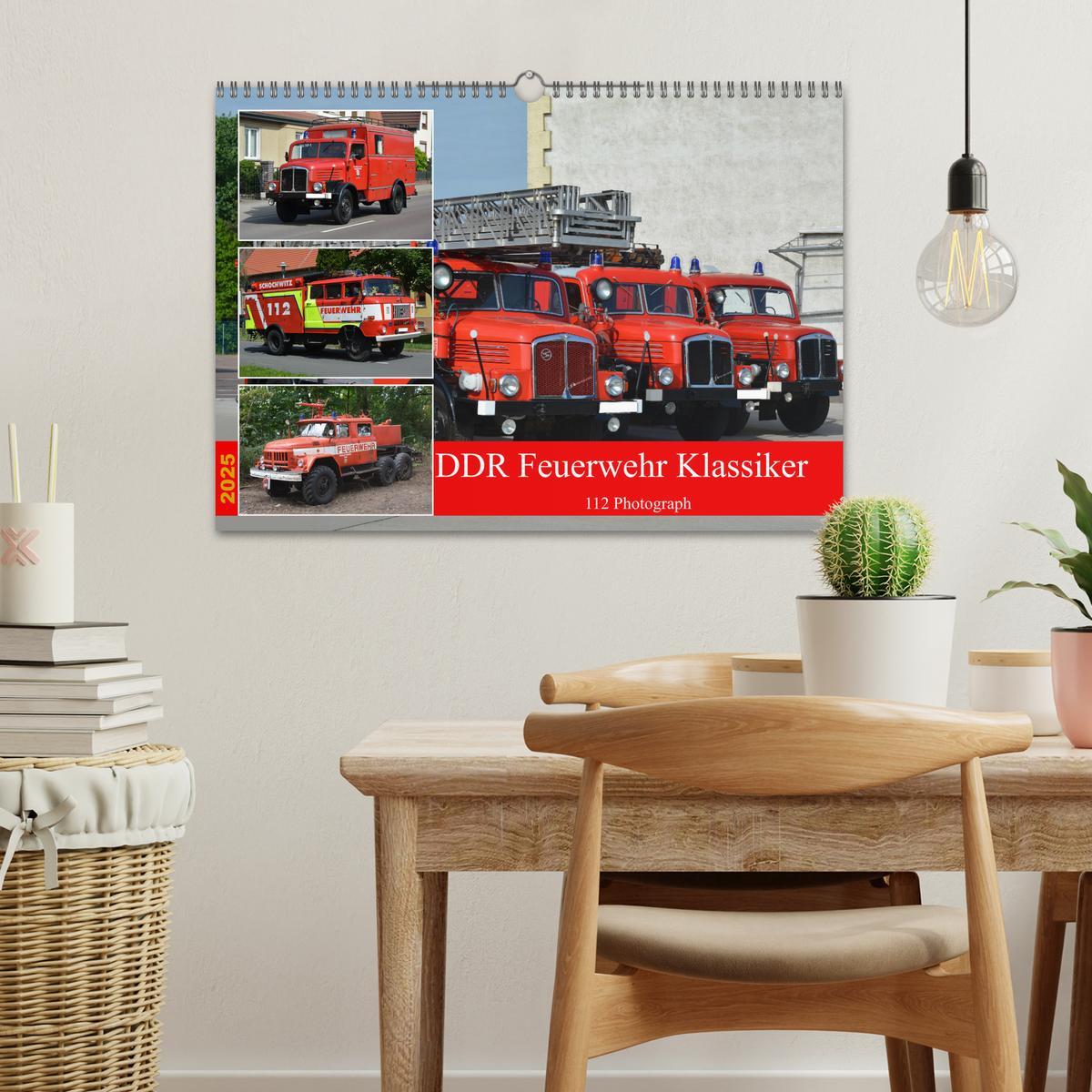 Bild: 9783457186664 | DDR Feuerwehr Klassiker (Wandkalender 2025 DIN A3 quer), CALVENDO...