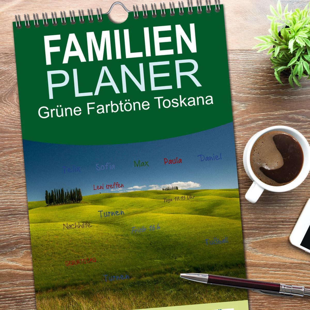 Bild: 9783457090282 | Familienplaner 2025 - Grüne Farbtöne Toskana mit 5 Spalten...