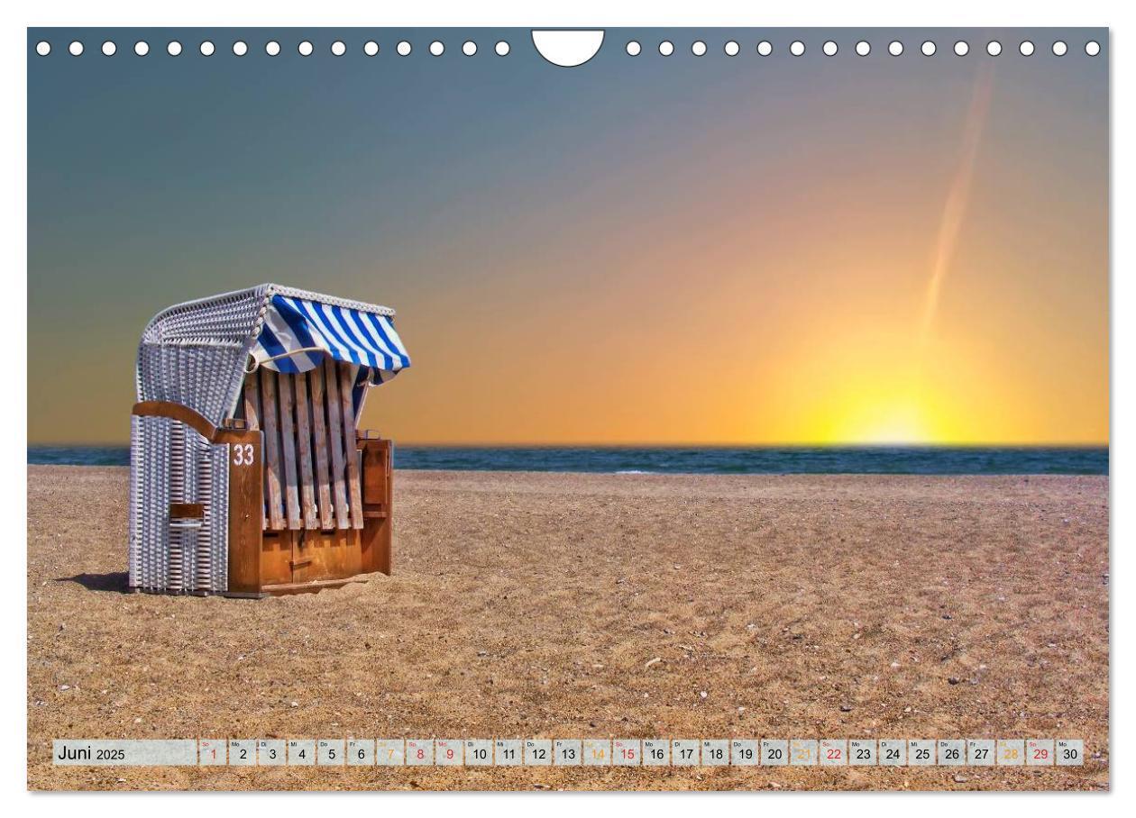 Bild: 9783435545957 | Strandvergnügen - an Nordsee und Ostsee (Wandkalender 2025 DIN A4...