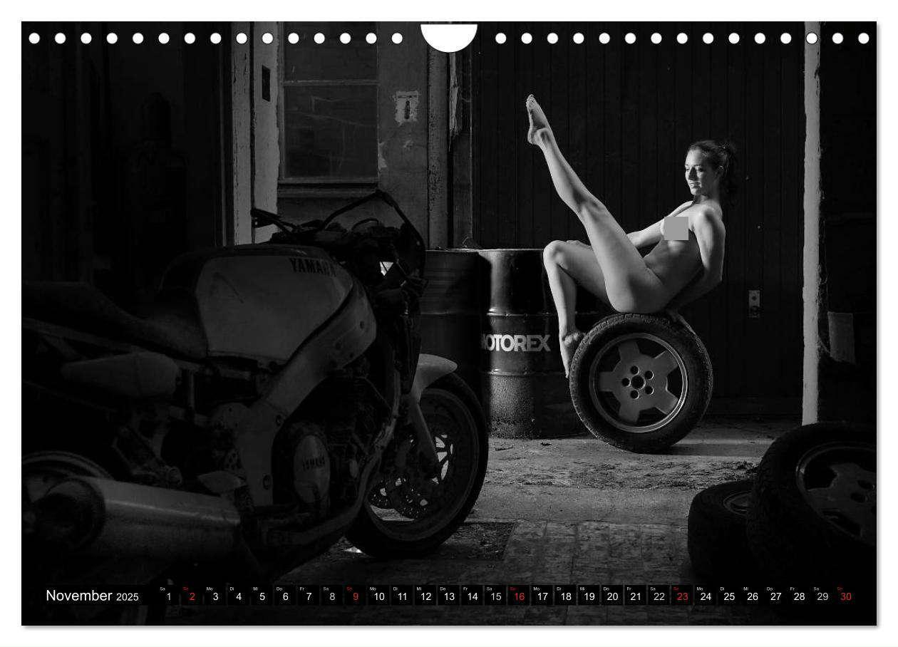 Bild: 9783435790814 | Aktfotografie in alten Mauern (Wandkalender 2025 DIN A4 quer),...