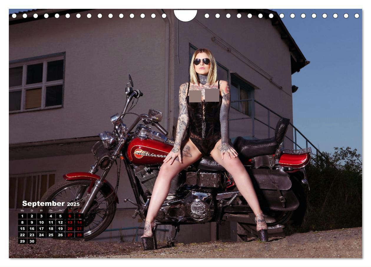 Bild: 9783383964633 | Motorräder und Sexy Girls (Wandkalender 2025 DIN A4 quer), CALVENDO...