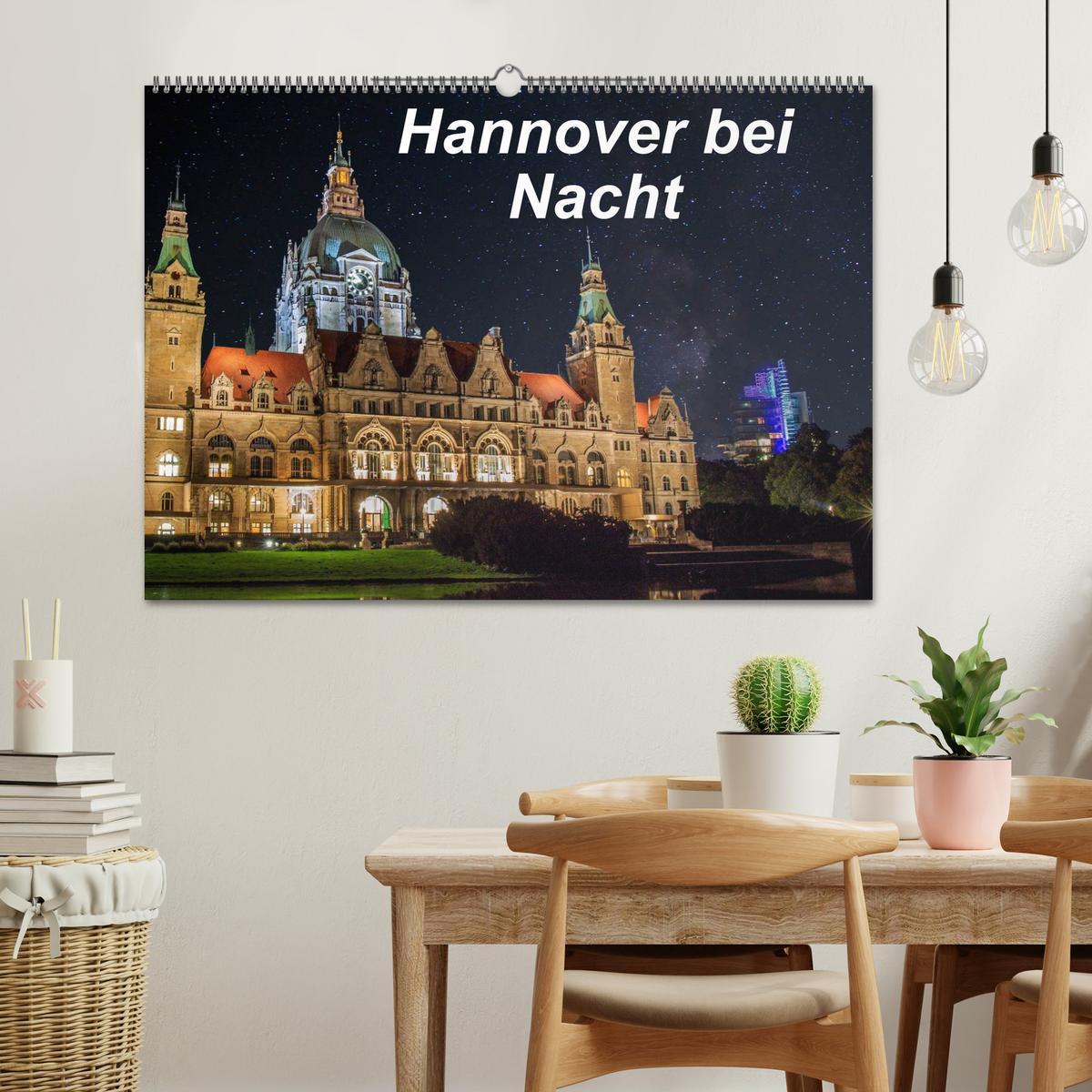 Bild: 9783435503681 | Hannover bei Nacht (Wandkalender 2025 DIN A2 quer), CALVENDO...