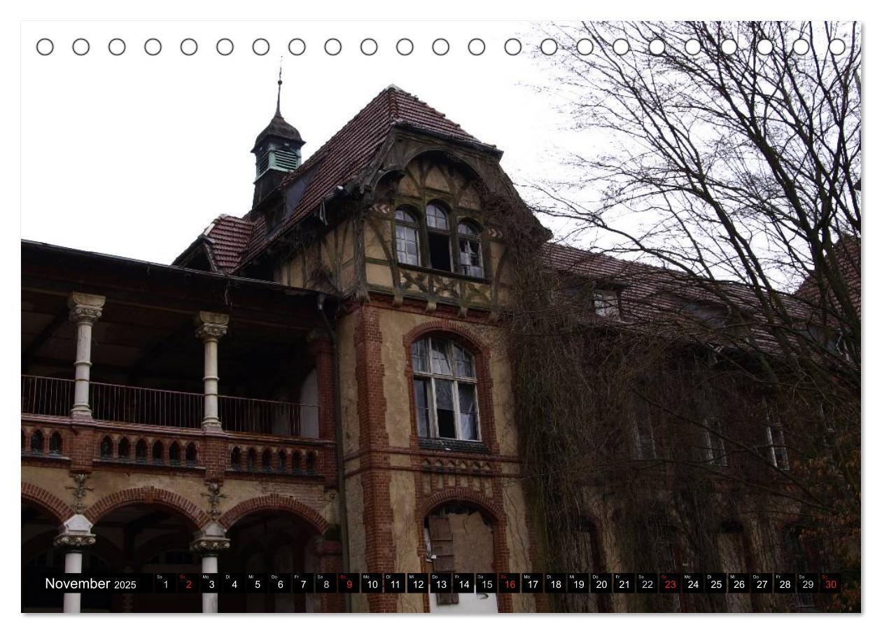 Bild: 9783435689118 | Beelitz Heilstätten-Faszination des Verfalls (Tischkalender 2025...