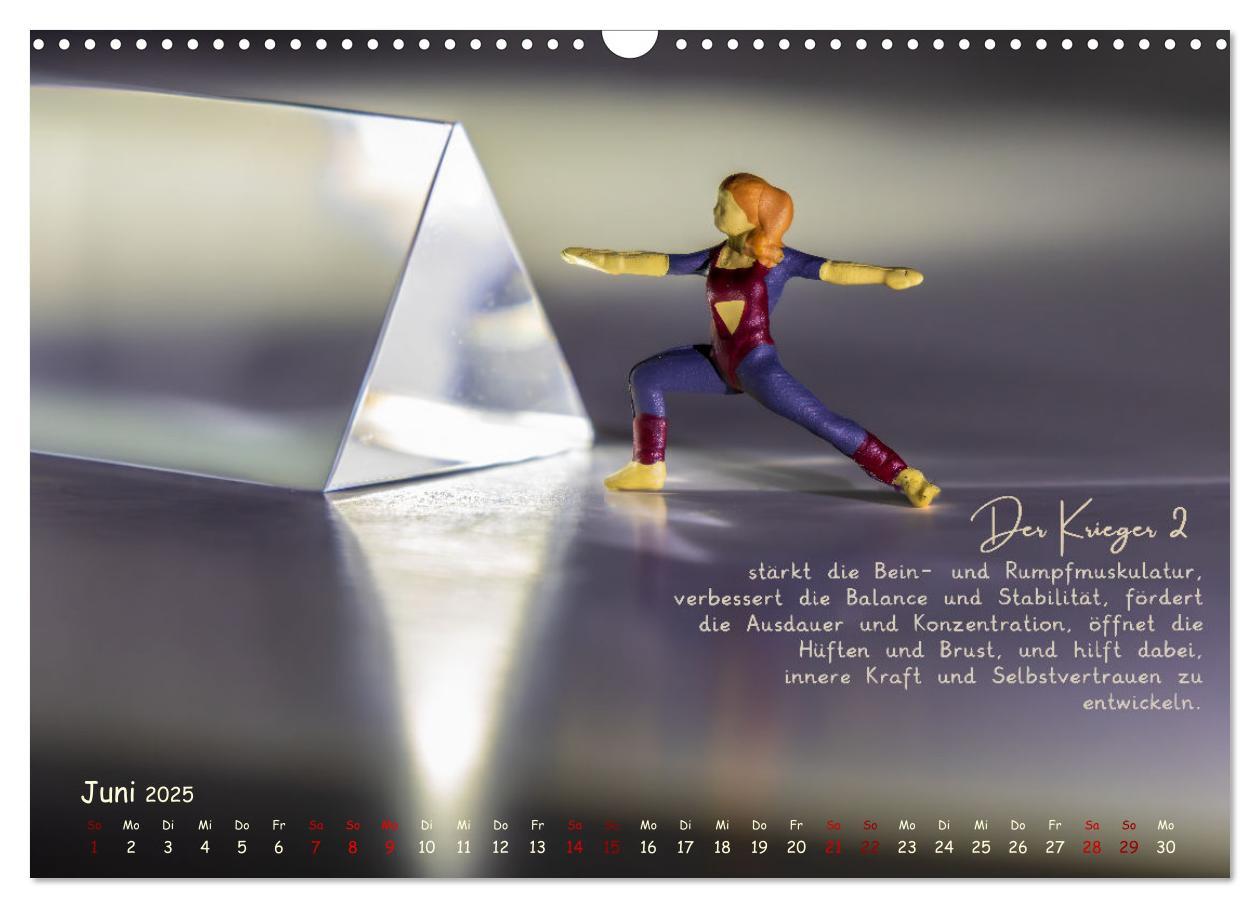 Bild: 9783457173091 | Yoga - Kleine Figur, große Wirkung (Wandkalender 2025 DIN A3 quer),...