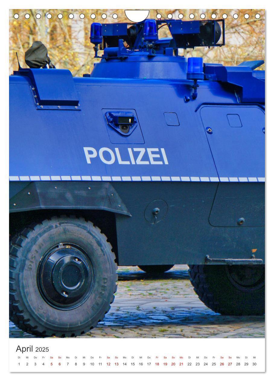 Bild: 9783435873326 | Tag der Polizei (Wandkalender 2025 DIN A4 hoch), CALVENDO...