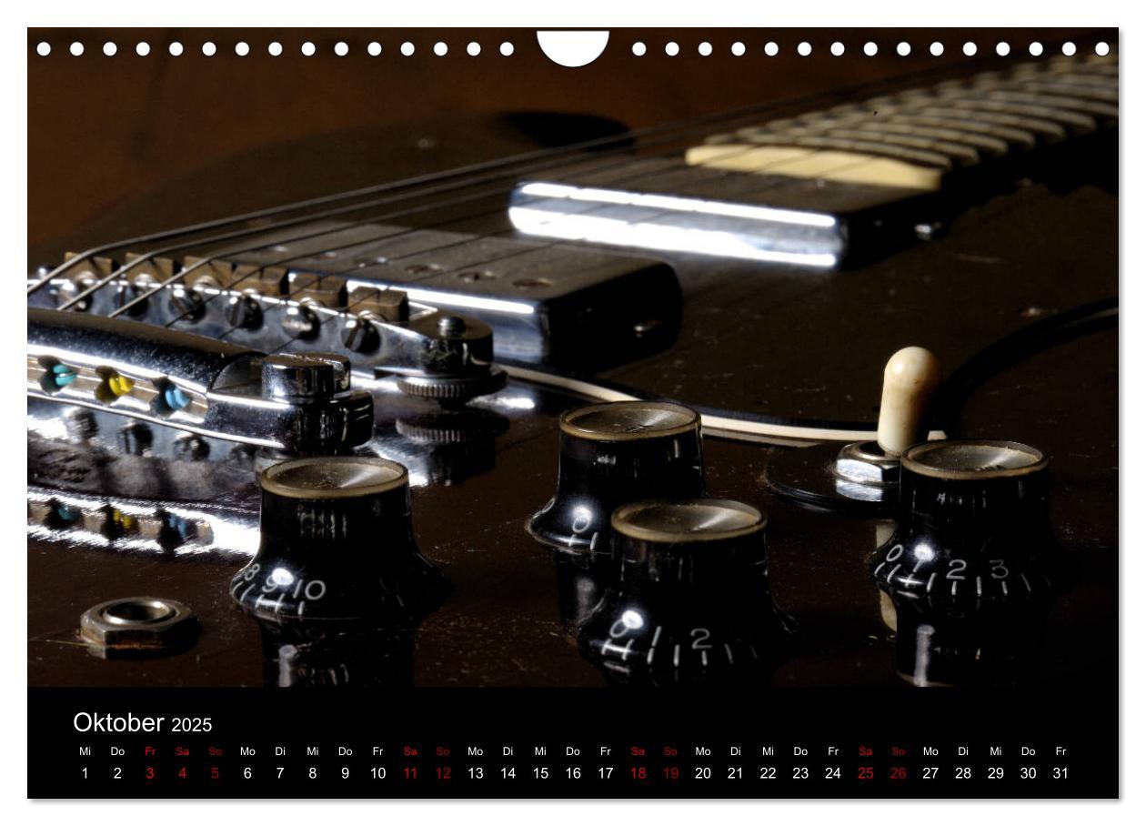 Bild: 9783435432431 | Feinheiten - Alte Gitarren im Detail (Wandkalender 2025 DIN A4...