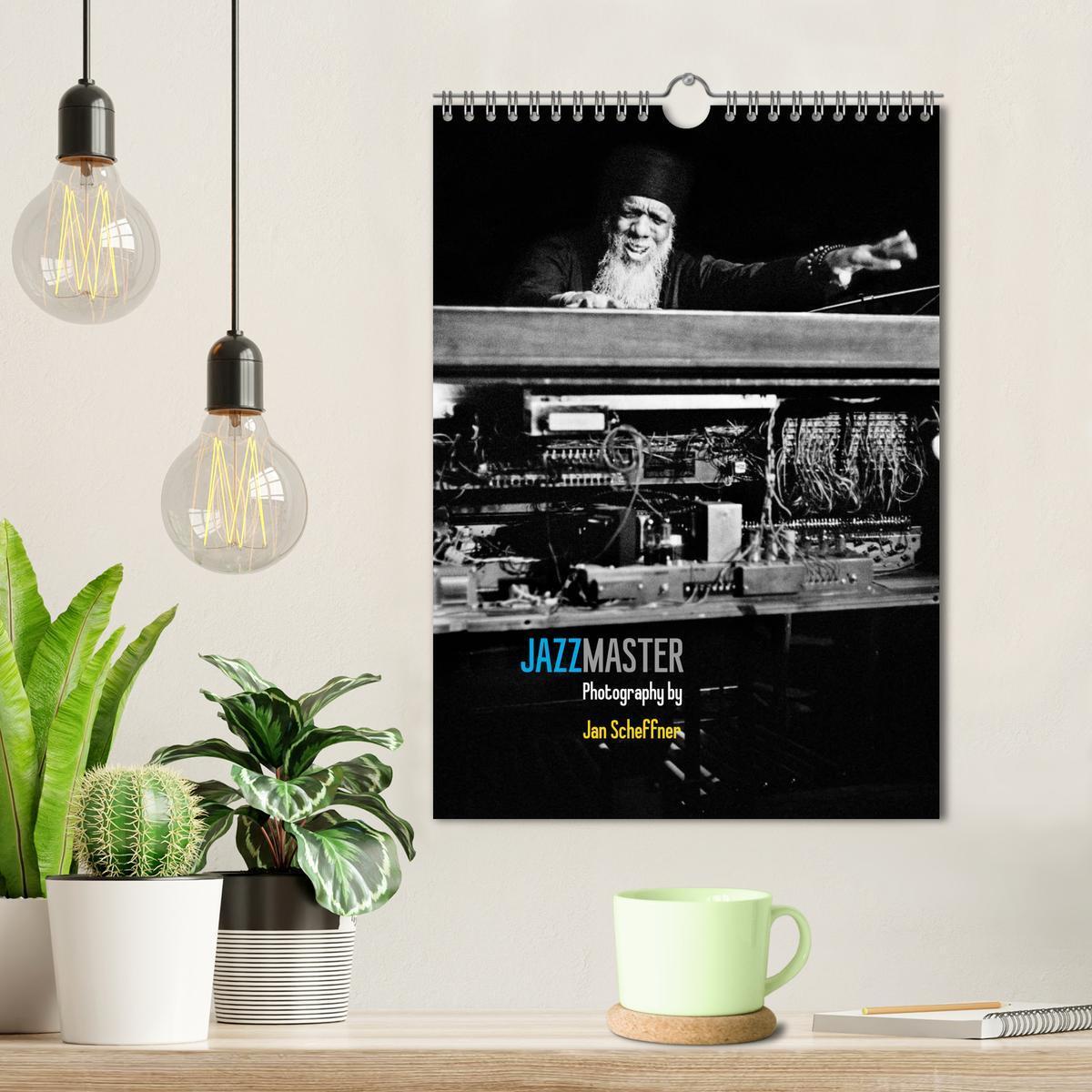 Bild: 9783435972937 | Jazzmaster (Wandkalender 2025 DIN A4 hoch), CALVENDO Monatskalender