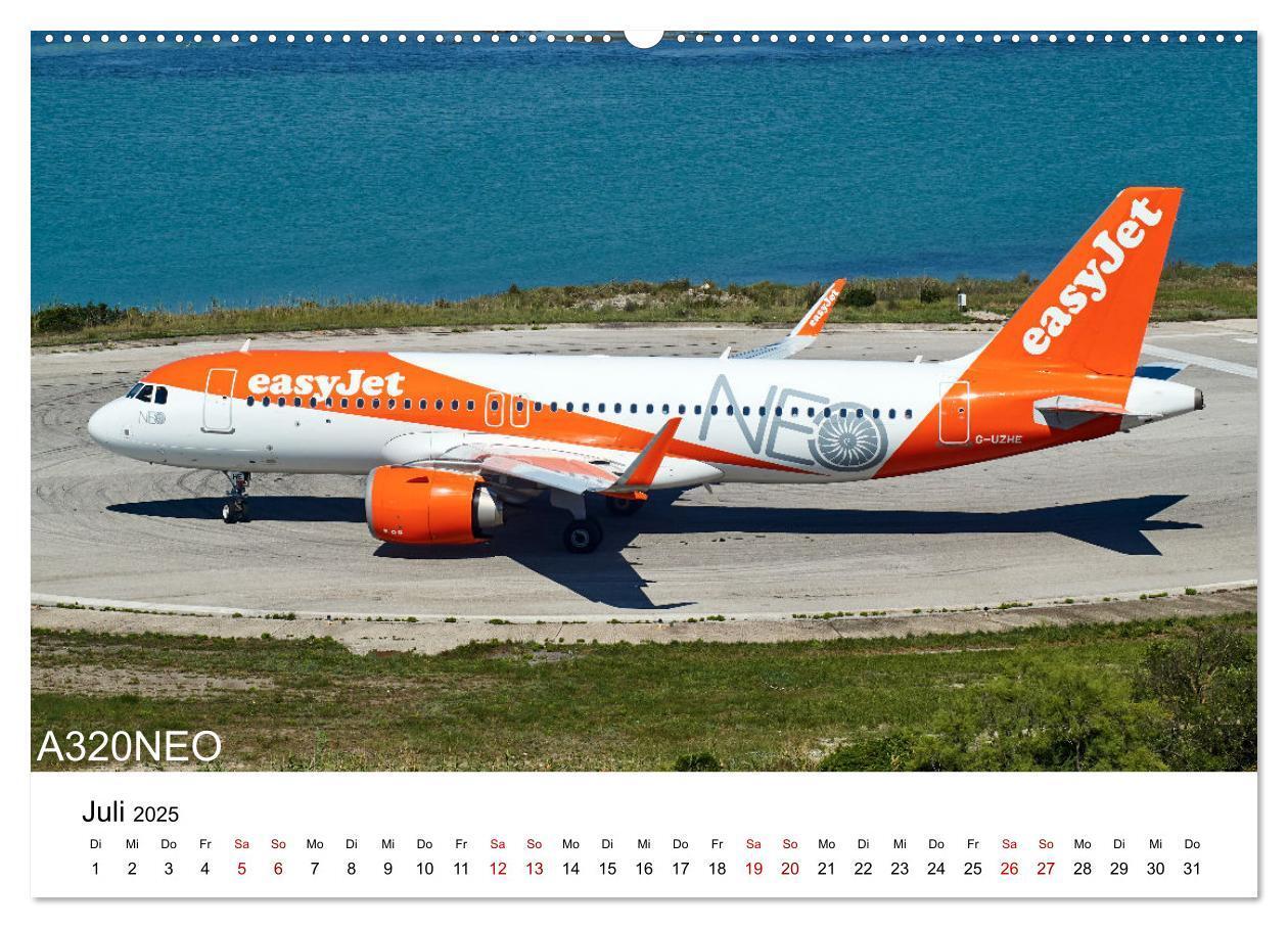 Bild: 9783383969621 | Flugzeuge von Airbus (Wandkalender 2025 DIN A2 quer), CALVENDO...