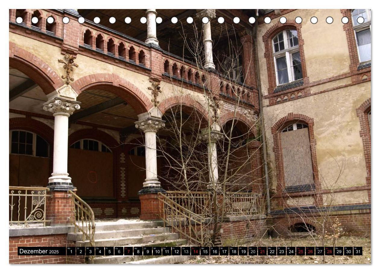 Bild: 9783435689118 | Beelitz Heilstätten-Faszination des Verfalls (Tischkalender 2025...