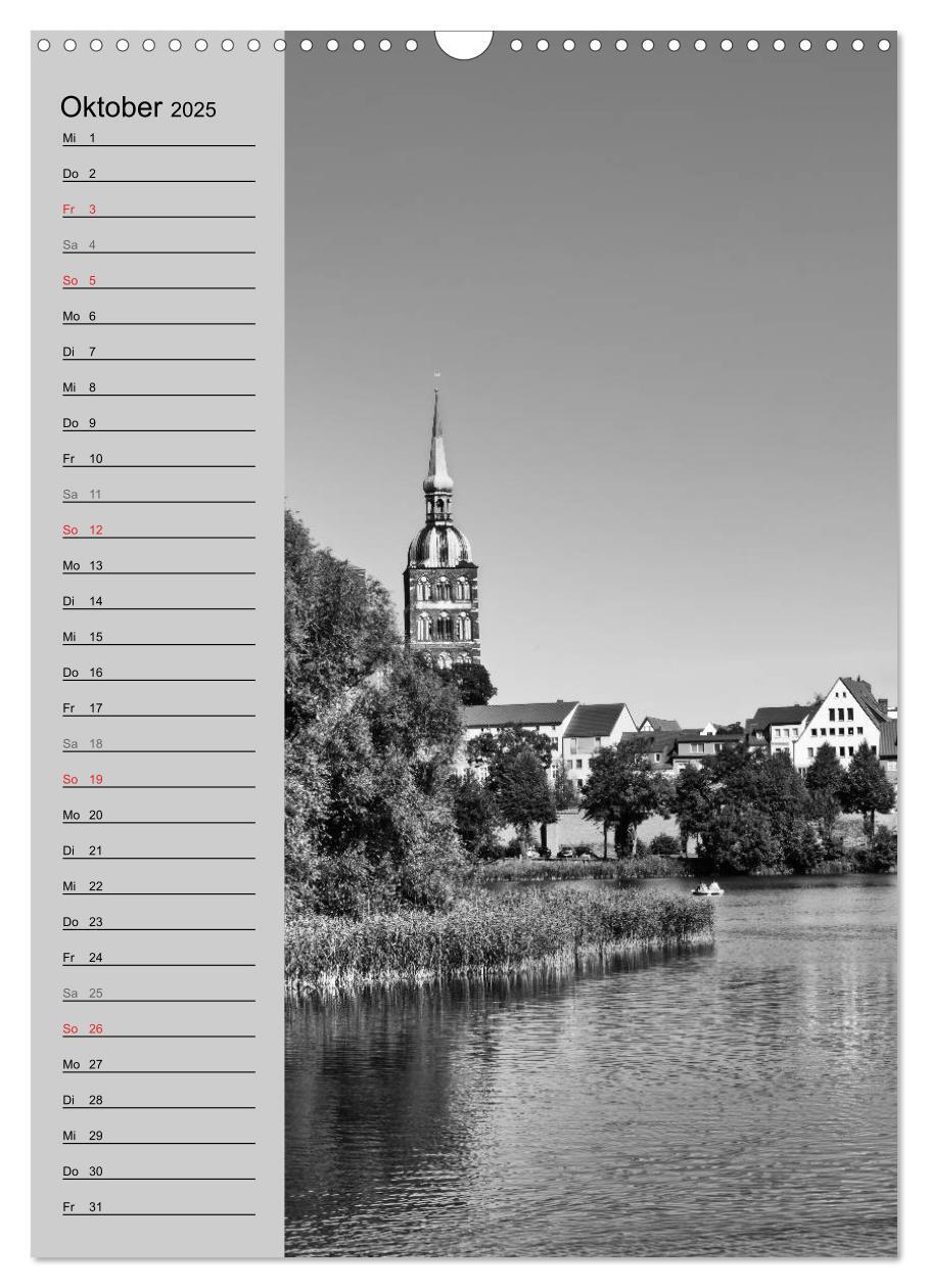 Bild: 9783457029022 | Stralsund. Ein Hauch längst vergangener Zeiten (Wandkalender 2025...