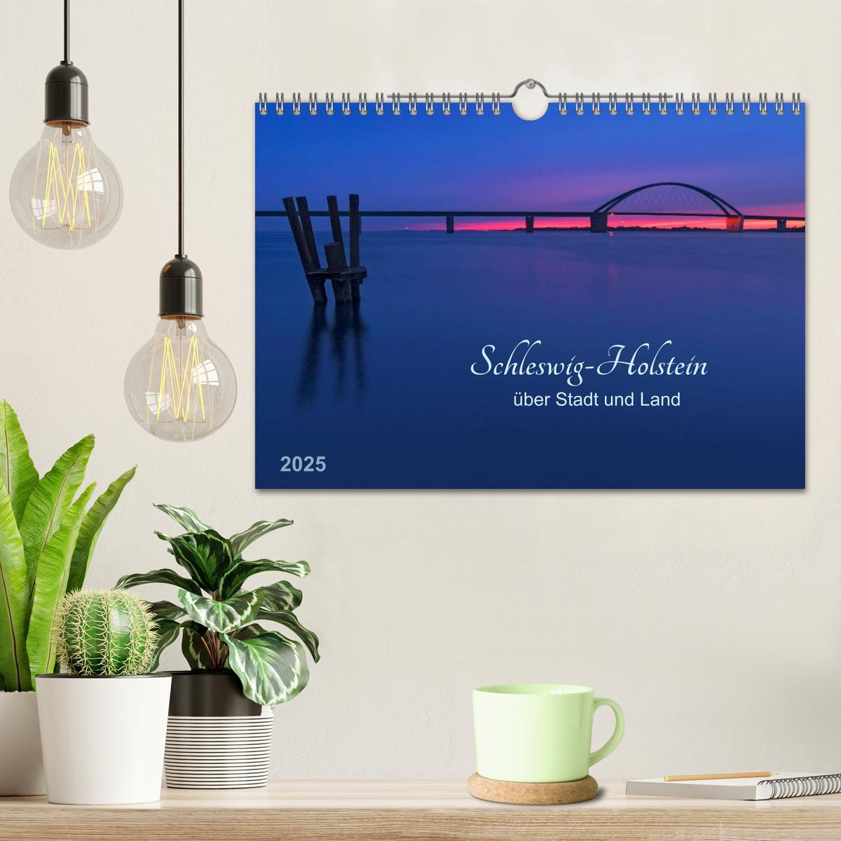 Bild: 9783435316526 | Schleswig-Holstein - über Stadt und Land (Wandkalender 2025 DIN A4...