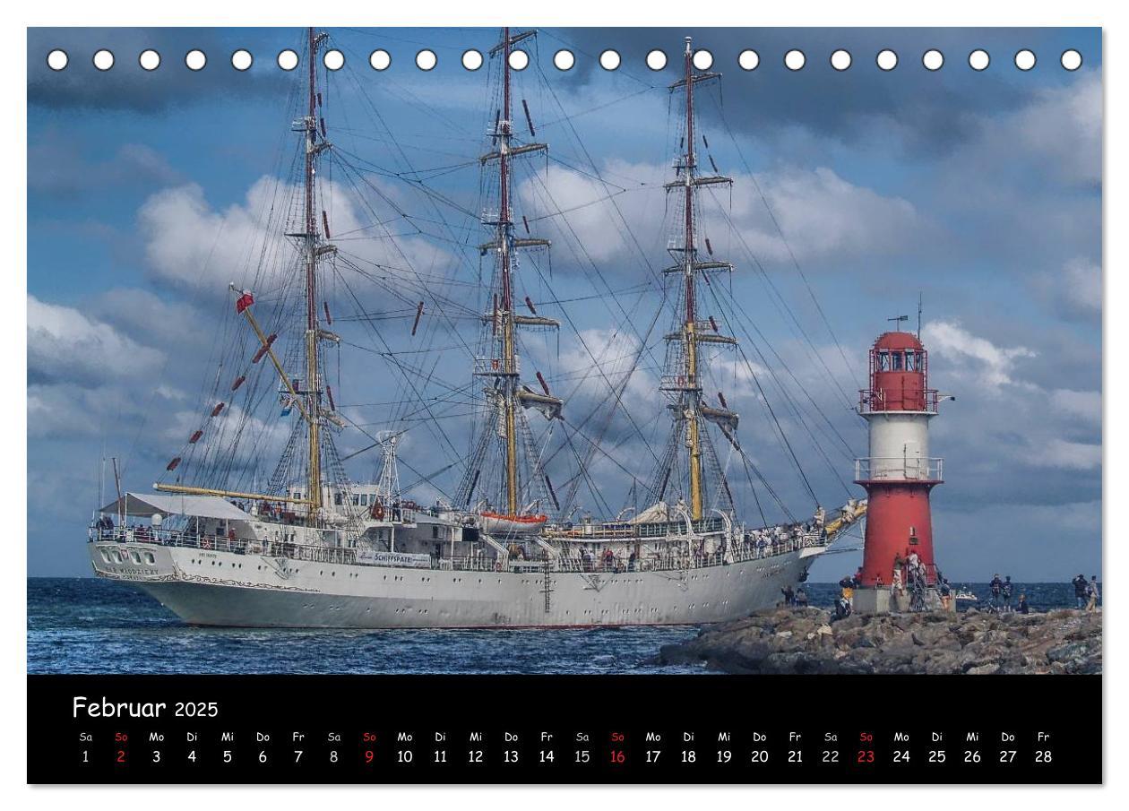 Bild: 9783435764266 | Windjammer vor Warnemünde (Tischkalender 2025 DIN A5 quer),...