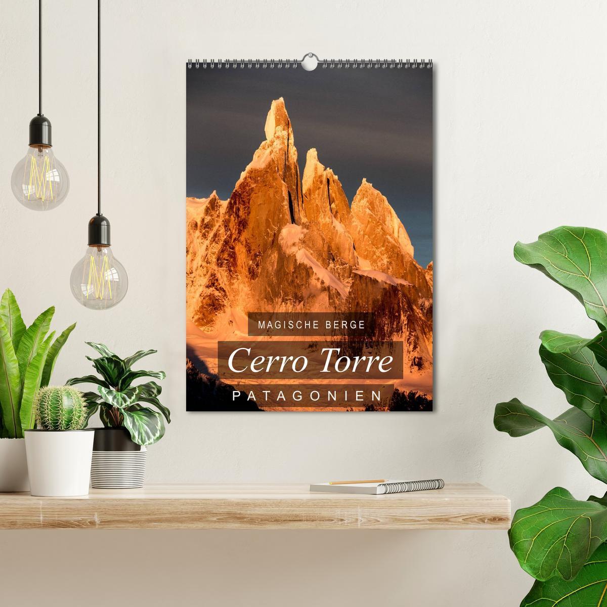 Bild: 9783457062227 | Magische Berge Patagoniens: Cerro Torre (Wandkalender 2025 DIN A3...