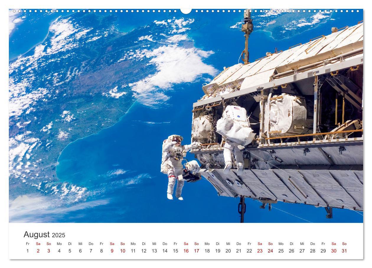 Bild: 9783457181690 | Astronauten - Menschen im Weltall (Wandkalender 2025 DIN A2 quer),...